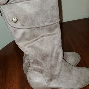 American Eagle by Payless Boots for Girls